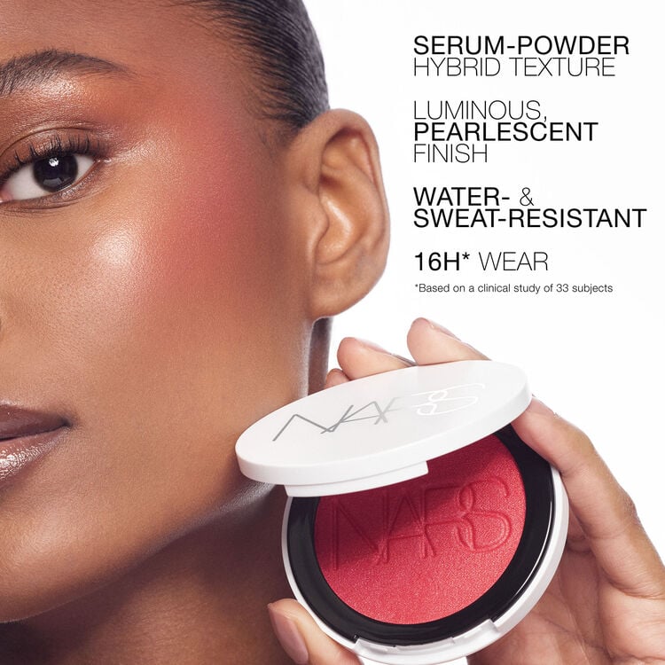 Light Reflecting™ Luminizing Blush