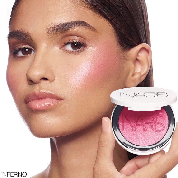 Light Reflecting™ Luminizing Blush