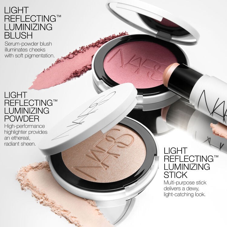 Light Reflecting™ Luminizing Blush