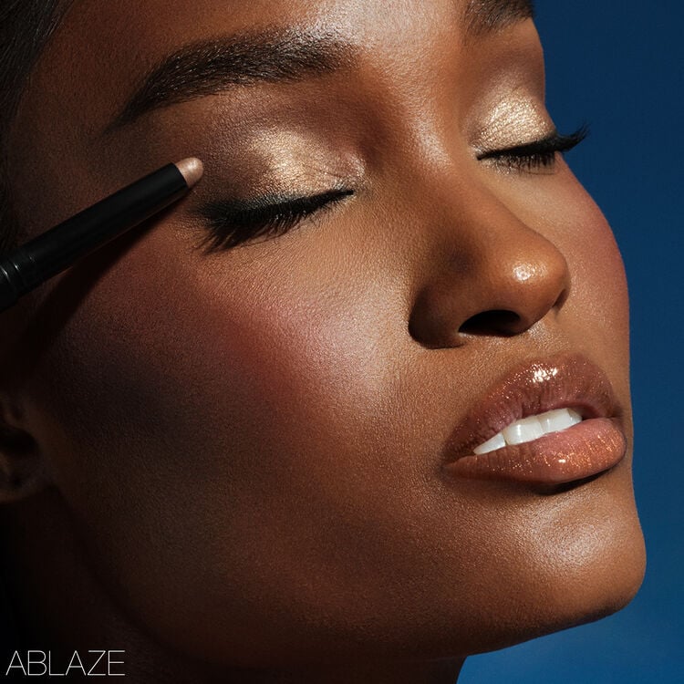 Total Seduction Eyeshadow Stick