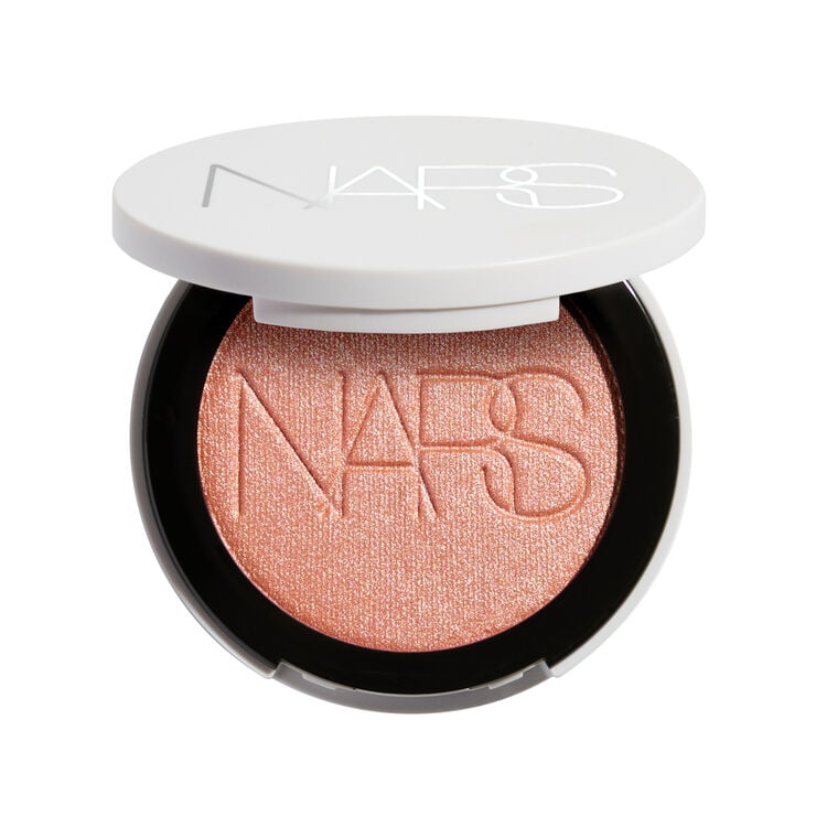 Light Reflecting™ Luminizing Blush